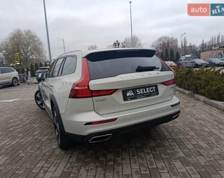 Серый Вольво V60 Cross Country, объемом двигателя 1.97 л и пробегом 98 тыс. км за 34900 $, фото 9 на Automoto.ua
