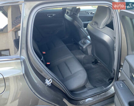 Сірий Вольво V60 Cross Country, об'ємом двигуна 2 л та пробігом 273 тис. км за 29950 $, фото 60 на Automoto.ua