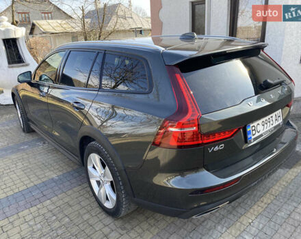 Сірий Вольво V60 Cross Country, об'ємом двигуна 2 л та пробігом 273 тис. км за 29950 $, фото 65 на Automoto.ua
