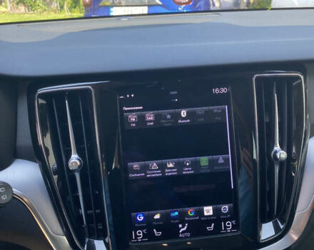 Сірий Вольво V60 Cross Country, об'ємом двигуна 2 л та пробігом 273 тис. км за 29950 $, фото 71 на Automoto.ua