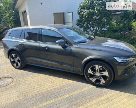 Сірий Вольво V60 Cross Country, об'ємом двигуна 2 л та пробігом 273 тис. км за 29950 $, фото 66 на Automoto.ua