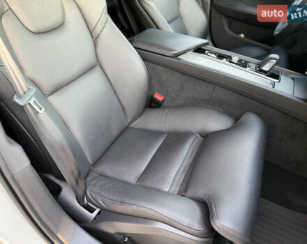 Серый Вольво V60 Cross Country, объемом двигателя 1.97 л и пробегом 137 тыс. км за 37400 $, фото 16 на Automoto.ua
