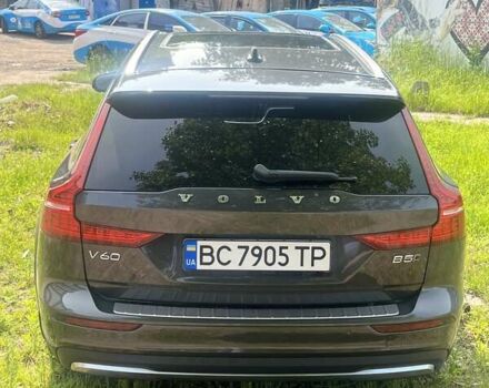 Серый Вольво V60 Cross Country, объемом двигателя 1.97 л и пробегом 26 тыс. км за 33900 $, фото 9 на Automoto.ua