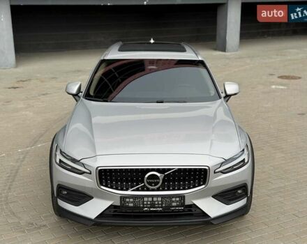 Сірий Вольво V60 Cross Country, об'ємом двигуна 1.97 л та пробігом 12 тис. км за 39900 $, фото 21 на Automoto.ua