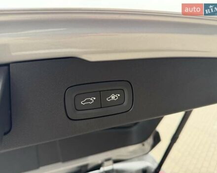 Сірий Вольво V60 Cross Country, об'ємом двигуна 1.97 л та пробігом 12 тис. км за 39900 $, фото 61 на Automoto.ua