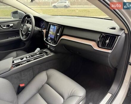 Сірий Вольво V60 Cross Country, об'ємом двигуна 1.97 л та пробігом 12 тис. км за 39900 $, фото 55 на Automoto.ua