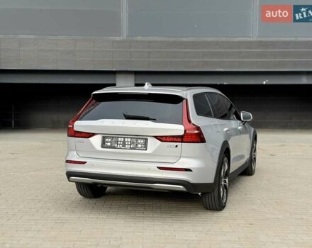 Сірий Вольво V60 Cross Country, об'ємом двигуна 1.97 л та пробігом 12 тис. км за 39900 $, фото 25 на Automoto.ua
