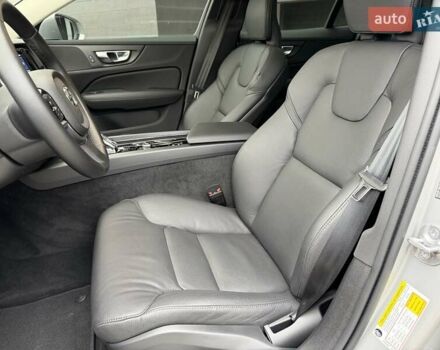 Сірий Вольво V60 Cross Country, об'ємом двигуна 1.97 л та пробігом 12 тис. км за 39900 $, фото 38 на Automoto.ua