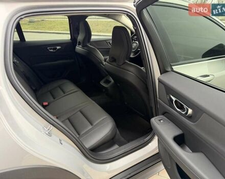 Сірий Вольво V60 Cross Country, об'ємом двигуна 1.97 л та пробігом 12 тис. км за 39900 $, фото 54 на Automoto.ua