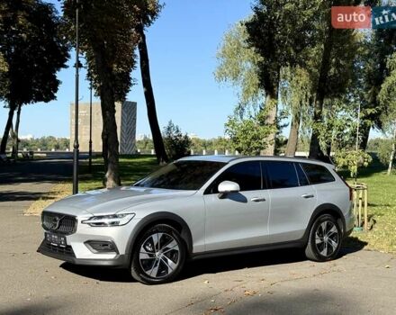 Серый Вольво V60 Cross Country, объемом двигателя 1.97 л и пробегом 11 тыс. км за 43500 $, фото 19 на Automoto.ua