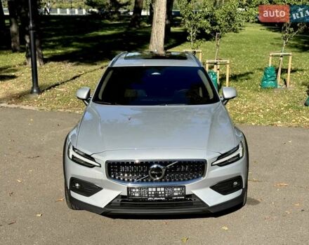 Серый Вольво V60 Cross Country, объемом двигателя 1.97 л и пробегом 11 тыс. км за 43500 $, фото 7 на Automoto.ua