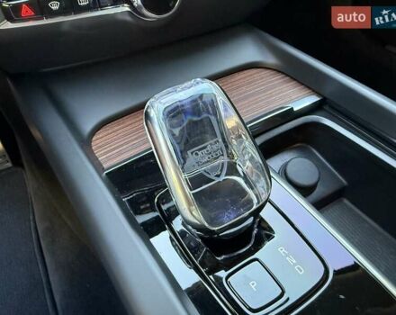 Серый Вольво V60 Cross Country, объемом двигателя 1.97 л и пробегом 11 тыс. км за 43500 $, фото 68 на Automoto.ua