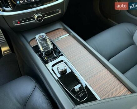 Серый Вольво V60 Cross Country, объемом двигателя 1.97 л и пробегом 11 тыс. км за 43500 $, фото 67 на Automoto.ua