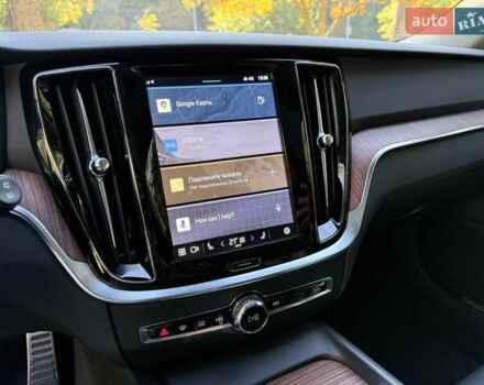 Серый Вольво V60 Cross Country, объемом двигателя 1.97 л и пробегом 11 тыс. км за 43500 $, фото 60 на Automoto.ua