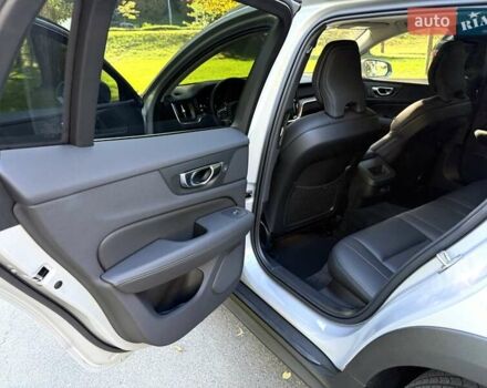 Серый Вольво V60 Cross Country, объемом двигателя 1.97 л и пробегом 11 тыс. км за 43500 $, фото 71 на Automoto.ua