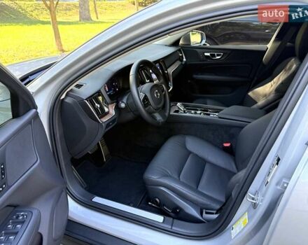 Серый Вольво V60 Cross Country, объемом двигателя 1.97 л и пробегом 11 тыс. км за 43500 $, фото 46 на Automoto.ua