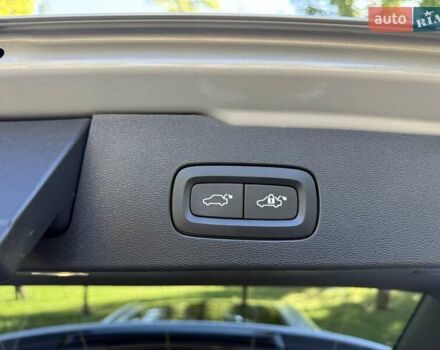 Серый Вольво V60 Cross Country, объемом двигателя 1.97 л и пробегом 11 тыс. км за 43500 $, фото 80 на Automoto.ua
