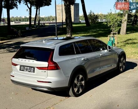 Серый Вольво V60 Cross Country, объемом двигателя 1.97 л и пробегом 11 тыс. км за 43500 $, фото 37 на Automoto.ua