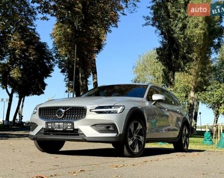 Серый Вольво V60 Cross Country, объемом двигателя 1.97 л и пробегом 11 тыс. км за 43500 $, фото 15 на Automoto.ua