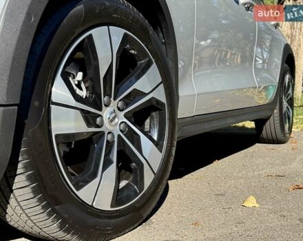 Серый Вольво V60 Cross Country, объемом двигателя 1.97 л и пробегом 11 тыс. км за 43500 $, фото 25 на Automoto.ua