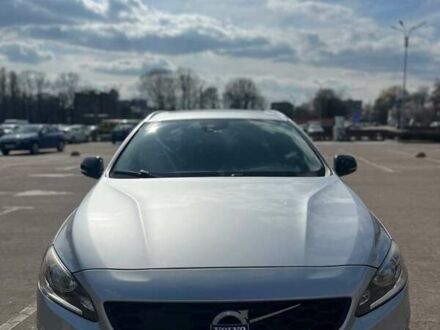 Сірий Вольво V60 Cross Country, об'ємом двигуна 2 л та пробігом 169 тис. км за 16300 $, фото 1 на Automoto.ua