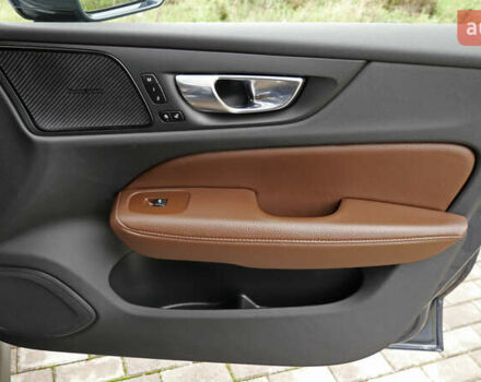 Синий Вольво V60 Cross Country, объемом двигателя 1.97 л и пробегом 190 тыс. км за 32800 $, фото 65 на Automoto.ua