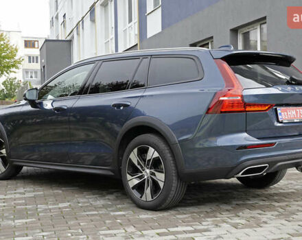 Синий Вольво V60 Cross Country, объемом двигателя 1.97 л и пробегом 190 тыс. км за 32800 $, фото 16 на Automoto.ua