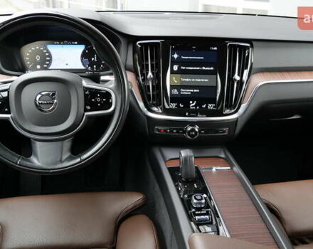 Синий Вольво V60 Cross Country, объемом двигателя 1.97 л и пробегом 190 тыс. км за 32800 $, фото 31 на Automoto.ua