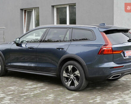 Синий Вольво V60 Cross Country, объемом двигателя 1.97 л и пробегом 190 тыс. км за 32800 $, фото 17 на Automoto.ua