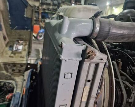 Вольво VNL 300 2002 в Днепре (Днепропетровске) на Automoto.ua Синий Вольво VNL 300, объемом двигателя 14 л и пробегом 1 тыс. км за 8500 $, фото 3 на Automoto.ua