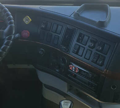 Вольво VNL 630, объемом двигателя 0 л и пробегом 980 тыс. км за 13600 $, фото 36 на Automoto.ua