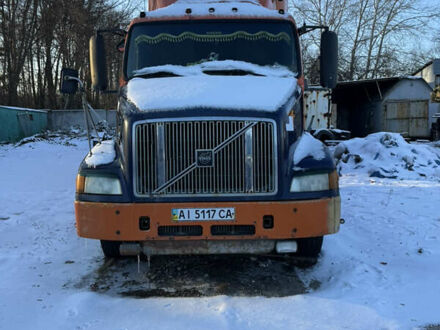 Вольво VNL 630 2002 в Боярка на Automoto.ua Вольво VNL 630, объемом двигателя 11 л и пробегом 100 тыс. км за 7000 $, фото 1 на Automoto.ua