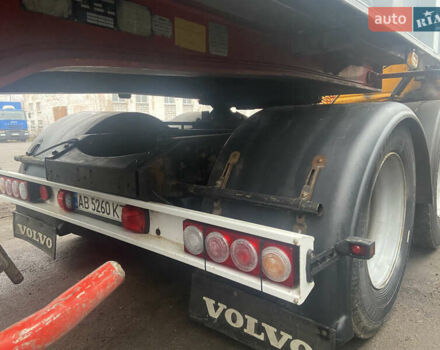 Желтый Вольво VNL 660, объемом двигателя 12.1 л и пробегом 1000 тыс. км за 25500 $, фото 4 на Automoto.ua