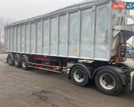 Желтый Вольво VNL 660, объемом двигателя 12.1 л и пробегом 1000 тыс. км за 25500 $, фото 26 на Automoto.ua