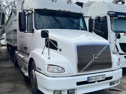Вольво VNL 670 2002 в Киеве на Automoto.ua Белый Вольво VNL 670, объемом двигателя 12.13 л и пробегом 710 тыс. км за 9500 $, фото 1 на Automoto.ua