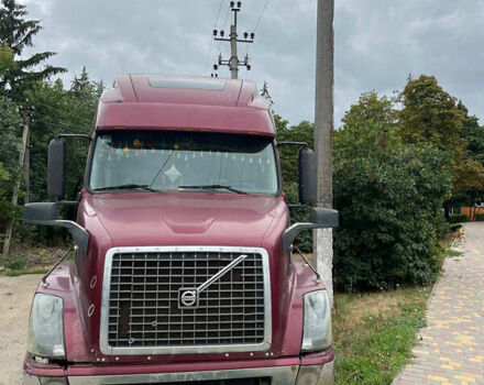 Червоний Вольво VNL 670, об'ємом двигуна 12 л та пробігом 9 тис. км за 11500 $, фото 1 на Automoto.ua