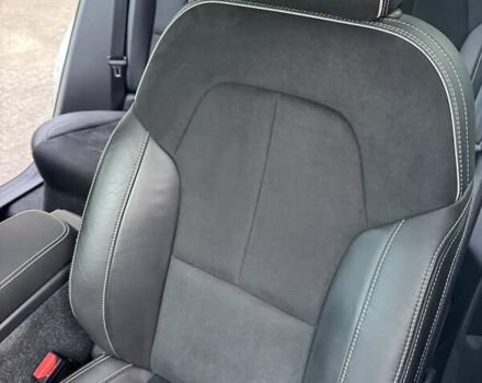 Білий Вольво XC40 Recharge, об'ємом двигуна 0 л та пробігом 29 тис. км за 33000 $, фото 17 на Automoto.ua
