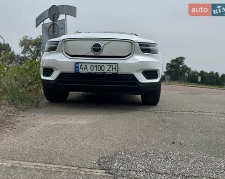Белый Вольво XC40 Recharge, объемом двигателя 0 л и пробегом 29 тыс. км за 33000 $, фото 10 на Automoto.ua