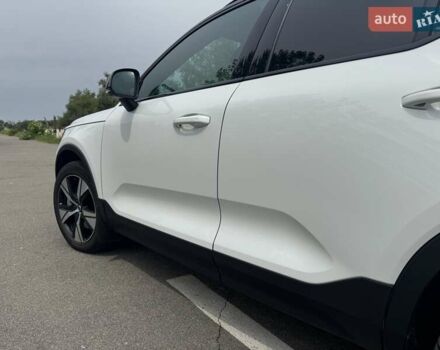 Белый Вольво XC40 Recharge, объемом двигателя 0 л и пробегом 29 тыс. км за 33000 $, фото 16 на Automoto.ua