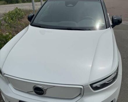 Белый Вольво XC40 Recharge, объемом двигателя 0 л и пробегом 29 тыс. км за 33000 $, фото 2 на Automoto.ua