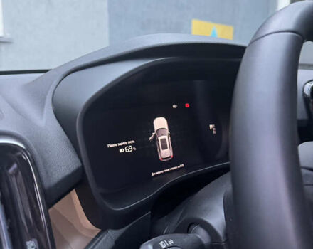 Білий Вольво XC40 Recharge, об'ємом двигуна 0 л та пробігом 82 тис. км за 28500 $, фото 26 на Automoto.ua