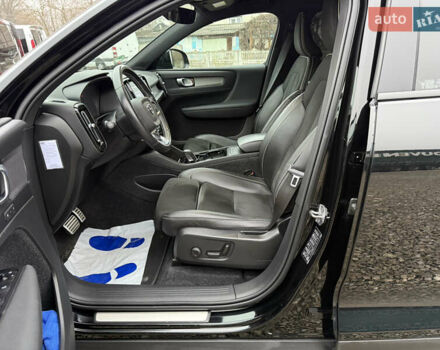 Черный Вольво XC40 Recharge, объемом двигателя 0 л и пробегом 140 тыс. км за 24200 $, фото 29 на Automoto.ua