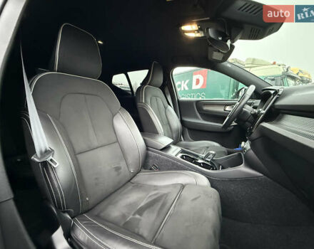 Черный Вольво XC40 Recharge, объемом двигателя 0 л и пробегом 140 тыс. км за 24200 $, фото 53 на Automoto.ua