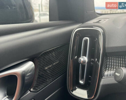 Чорний Вольво XC40 Recharge, об'ємом двигуна 0 л та пробігом 223 тис. км за 22900 $, фото 18 на Automoto.ua