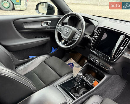 Черный Вольво XC40 Recharge, объемом двигателя 0 л и пробегом 140 тыс. км за 24200 $, фото 50 на Automoto.ua