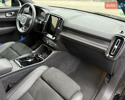 Черный Вольво XC40 Recharge, объемом двигателя 0 л и пробегом 140 тыс. км за 24200 $, фото 51 на Automoto.ua