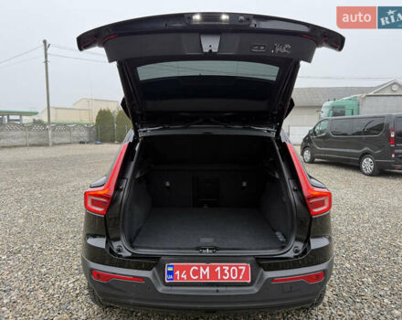 Черный Вольво XC40 Recharge, объемом двигателя 0 л и пробегом 140 тыс. км за 24200 $, фото 55 на Automoto.ua