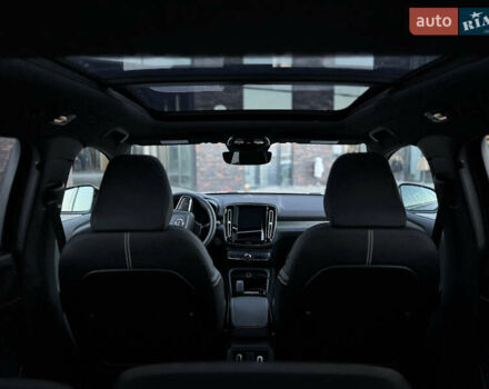 Черный Вольво XC40 Recharge, объемом двигателя 0 л и пробегом 38 тыс. км за 24800 $, фото 34 на Automoto.ua