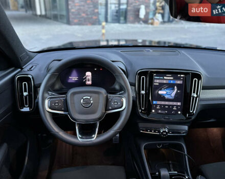 Черный Вольво XC40 Recharge, объемом двигателя 0 л и пробегом 38 тыс. км за 24800 $, фото 42 на Automoto.ua