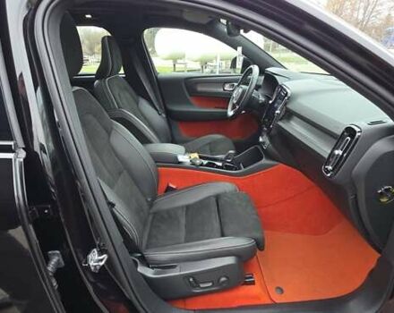 Чорний Вольво XC40 Recharge, об'ємом двигуна 0 л та пробігом 138 тис. км за 28800 $, фото 97 на Automoto.ua